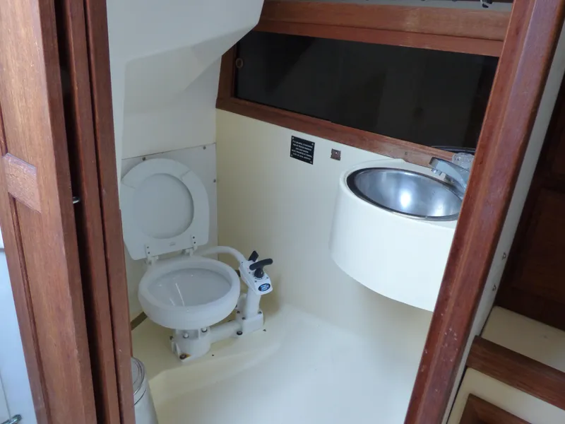 1979 O'Day 37 Center Cockpit