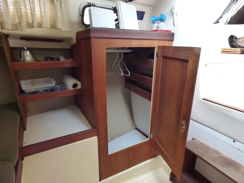 1979 O'Day 37 Center Cockpit