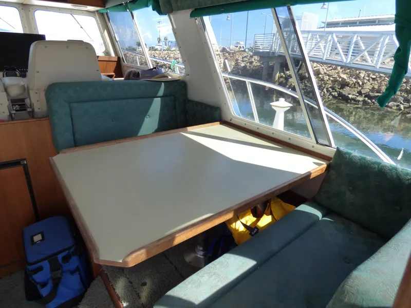 2002 Sea Sport Pacific 3200
