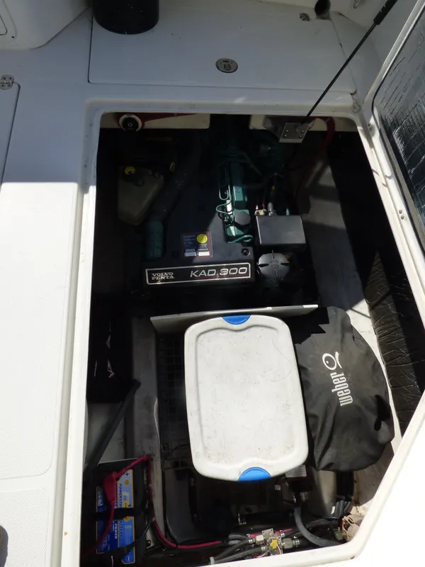 2002 Sea Sport Pacific 3200