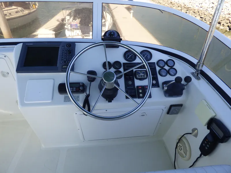 2002 Sea Sport Pacific 3200