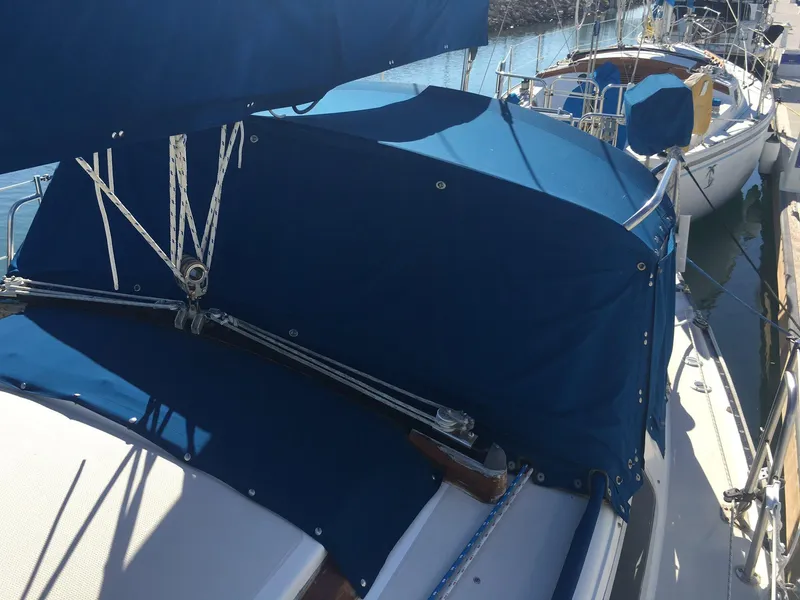 1985 Catalina 30