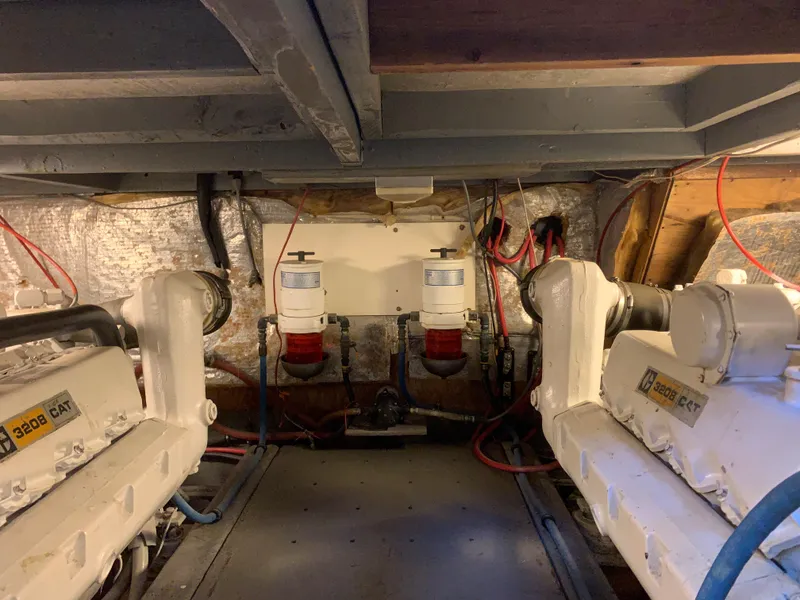 1977 Californian Trawler LRC 42ft. Aft Cabin
