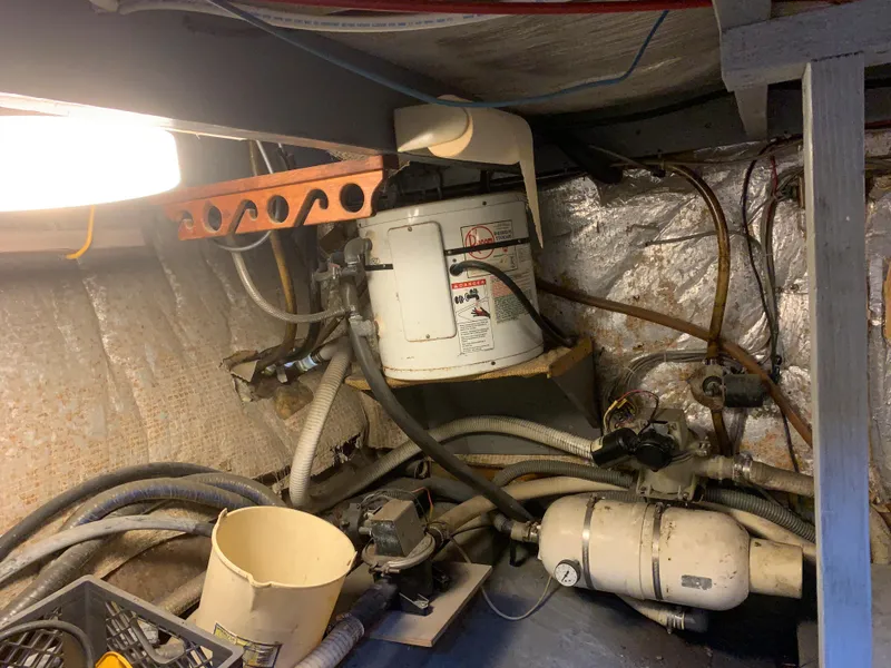 1977 Californian Trawler LRC 42ft. Aft Cabin