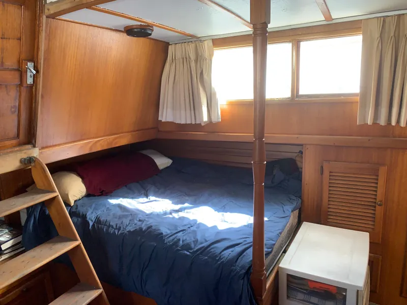 1977 Californian Trawler LRC 42ft. Aft Cabin