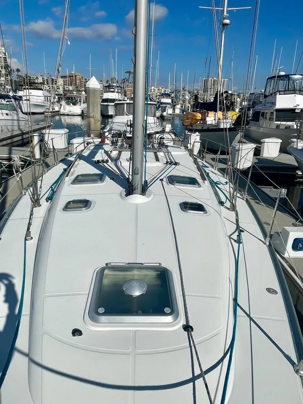 2003 Jeanneau Sun Odyssey 43