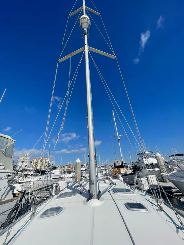 2003 Jeanneau Sun Odyssey 43