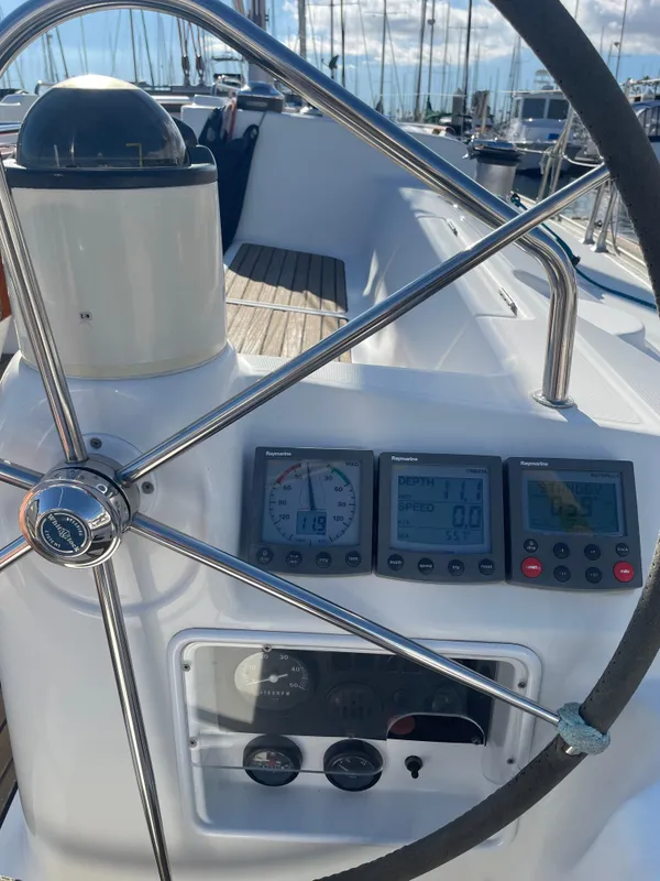 2003 Jeanneau Sun Odyssey 43