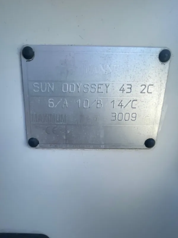 2003 Jeanneau Sun Odyssey 43