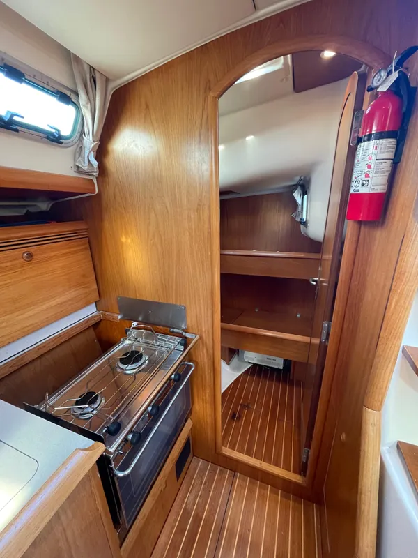 2003 Jeanneau Sun Odyssey 43