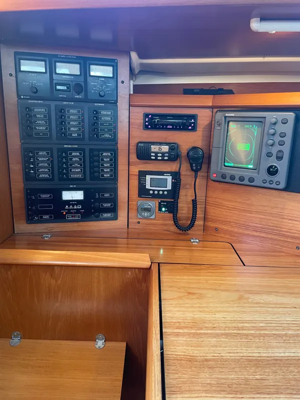2003 Jeanneau Sun Odyssey 43