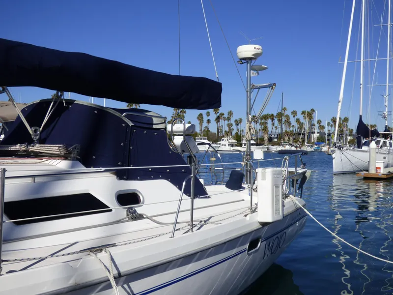 2001 Catalina 380