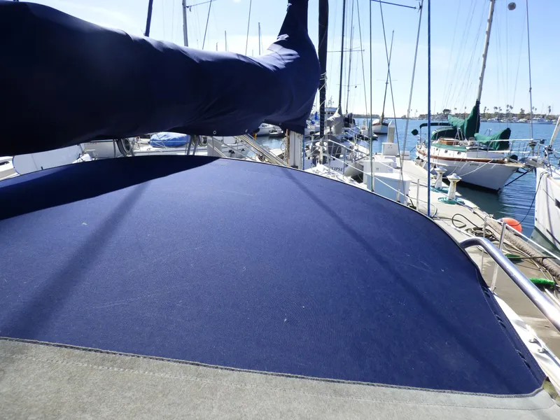 2001 Catalina 380