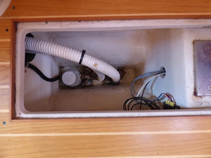 2001 Catalina 380
