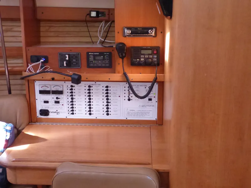 2001 Catalina 380
