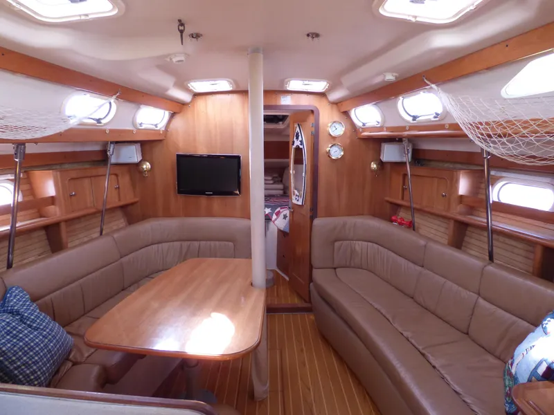 2001 Catalina 380