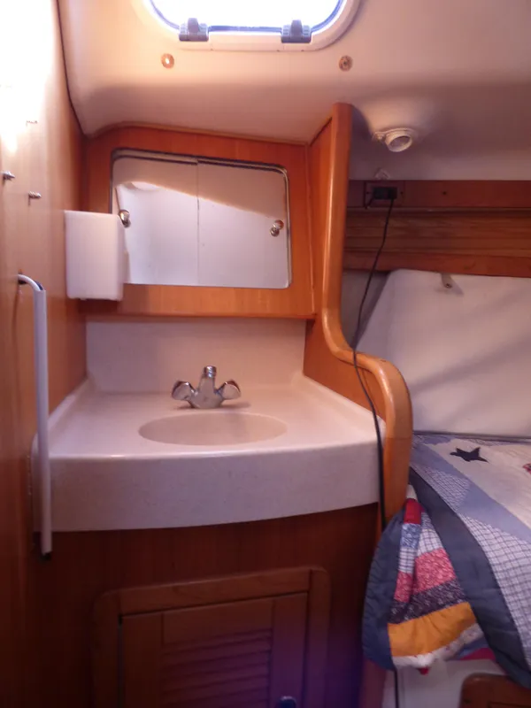 2001 Catalina 380