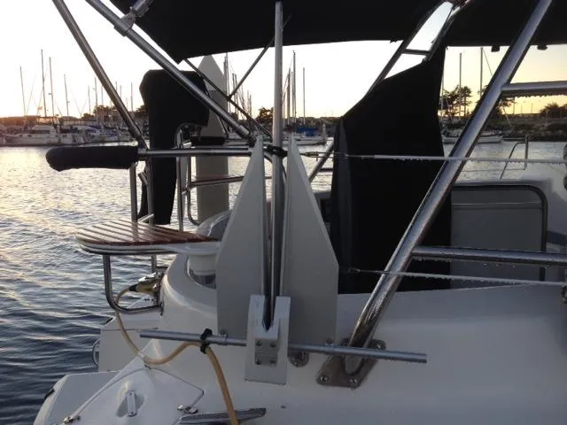 2003 Hunter 466