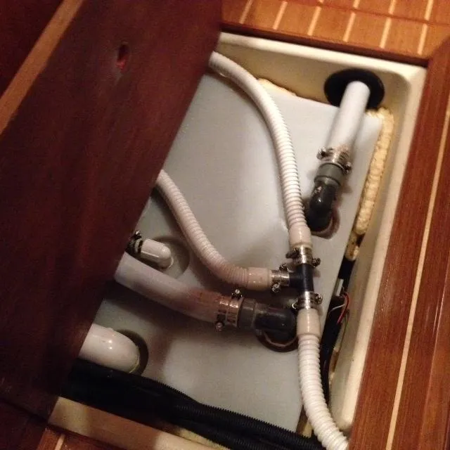 2003 Hunter 466