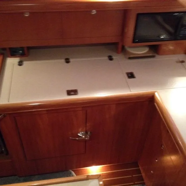 2003 Hunter 466