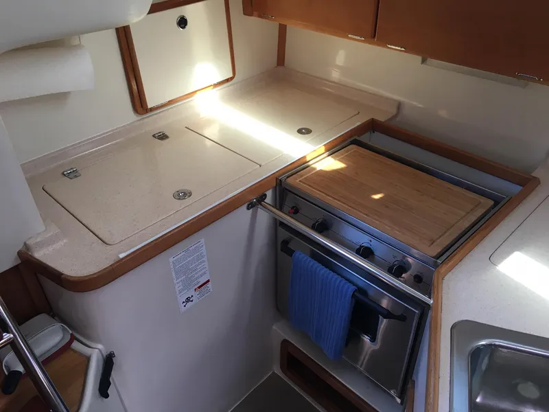Galley Ref/Oven