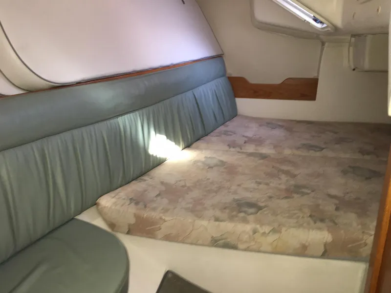 2001 Catalina 320