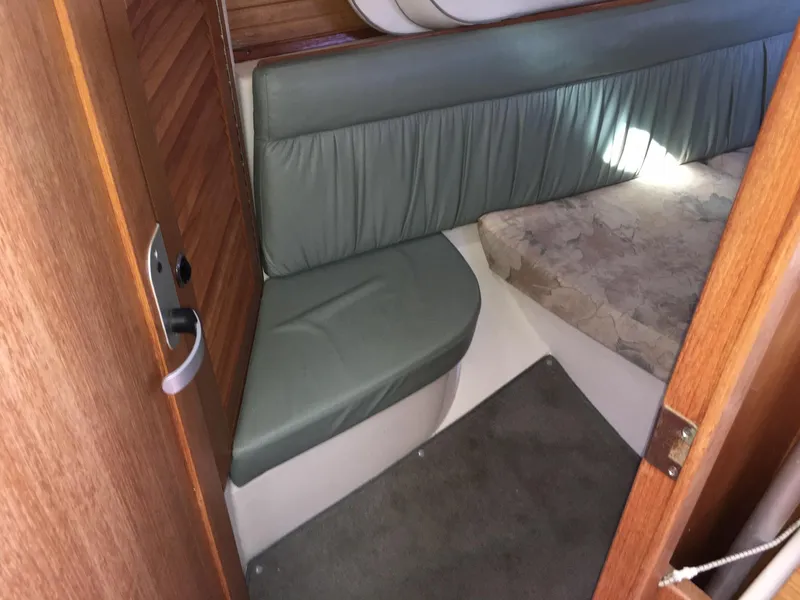 Aft main cabin