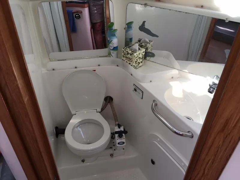 2001 Catalina 320