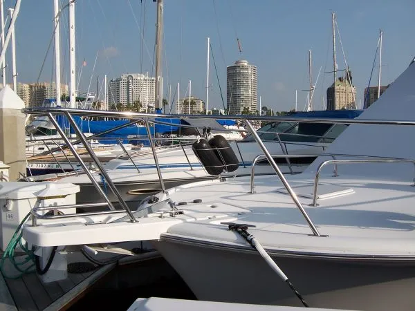2000 Luhrs 340 Convertible