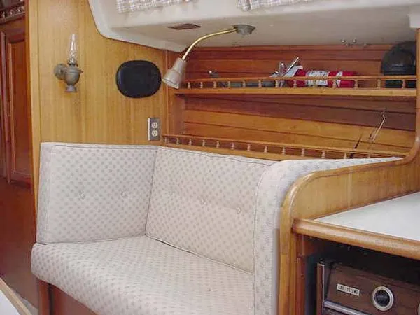 Starboard settee