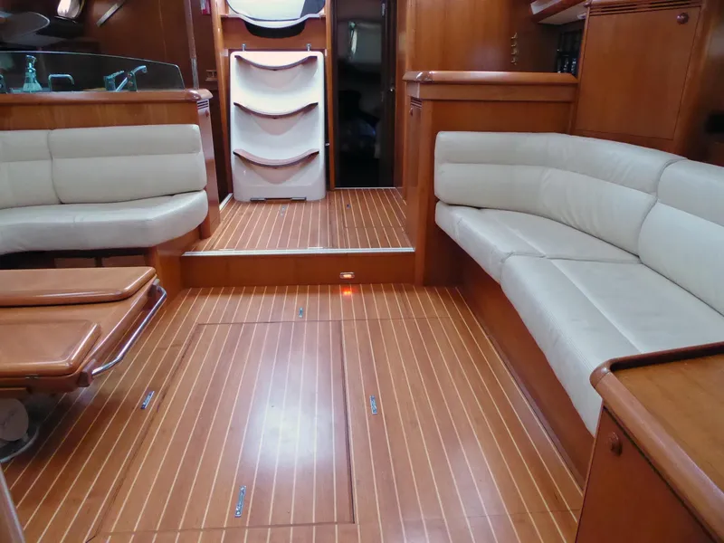 Saloon looking aft