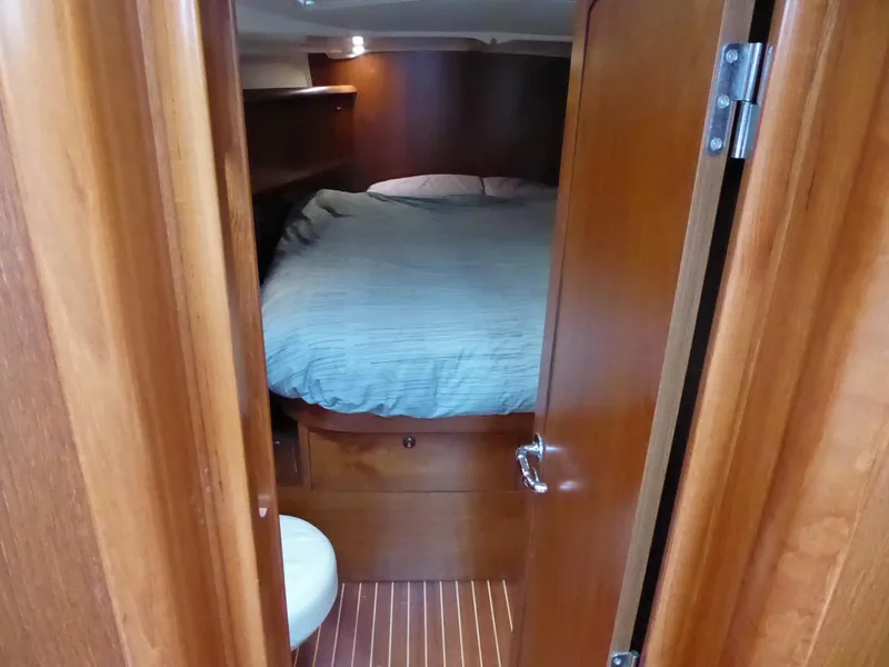 Forward suite