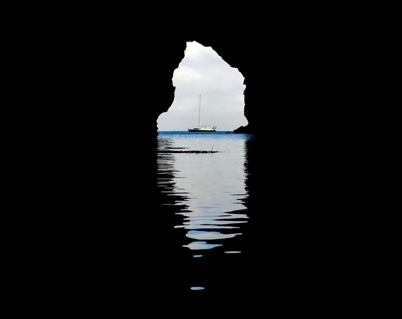 Arch rock Santa Cruz Island