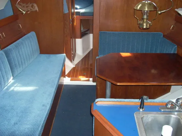 1986 Hunter Sloop