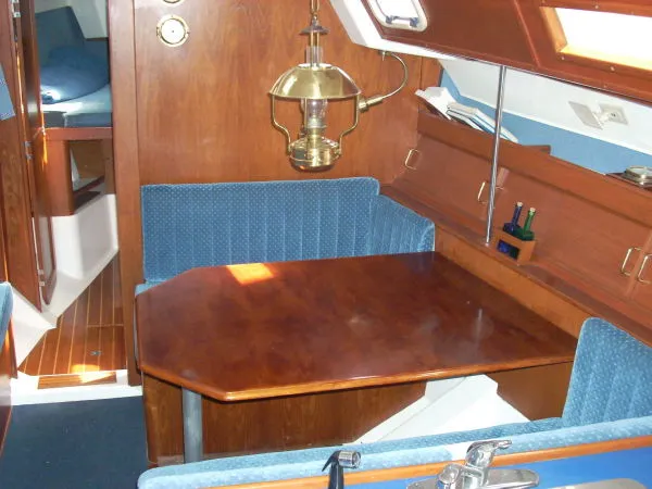 1986 Hunter Sloop