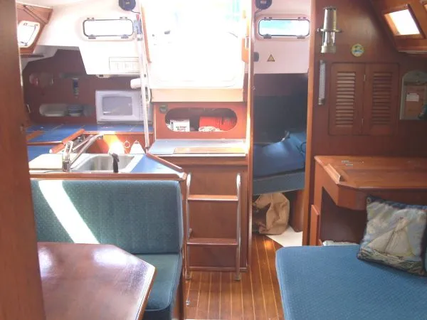 1986 Hunter Sloop