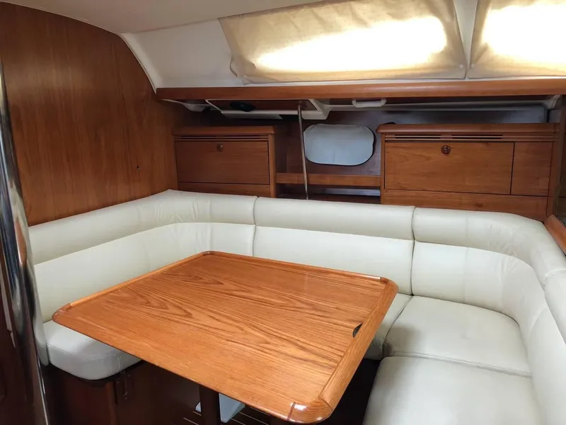 2004 Jeanneau Sun Odyssey 37