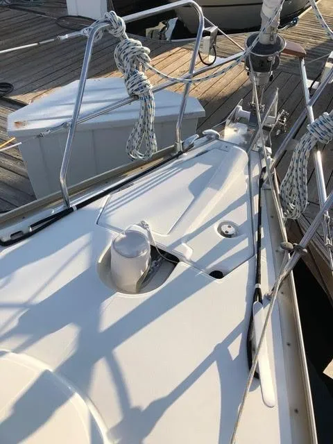 2004 Jeanneau Sun Odyssey 37
