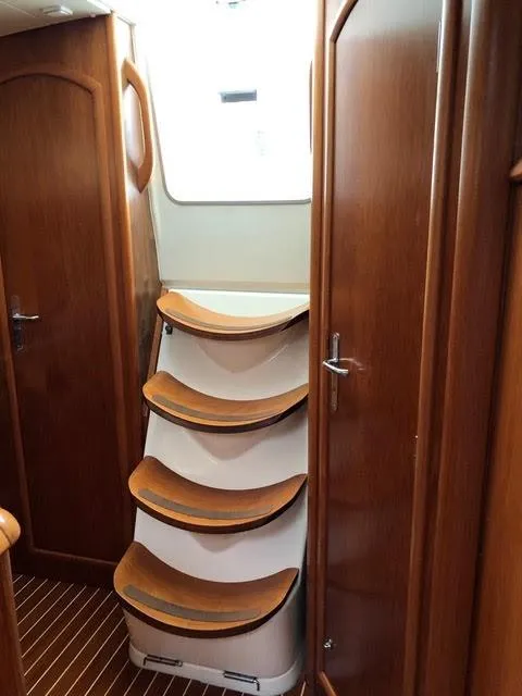 2004 Jeanneau Sun Odyssey 37