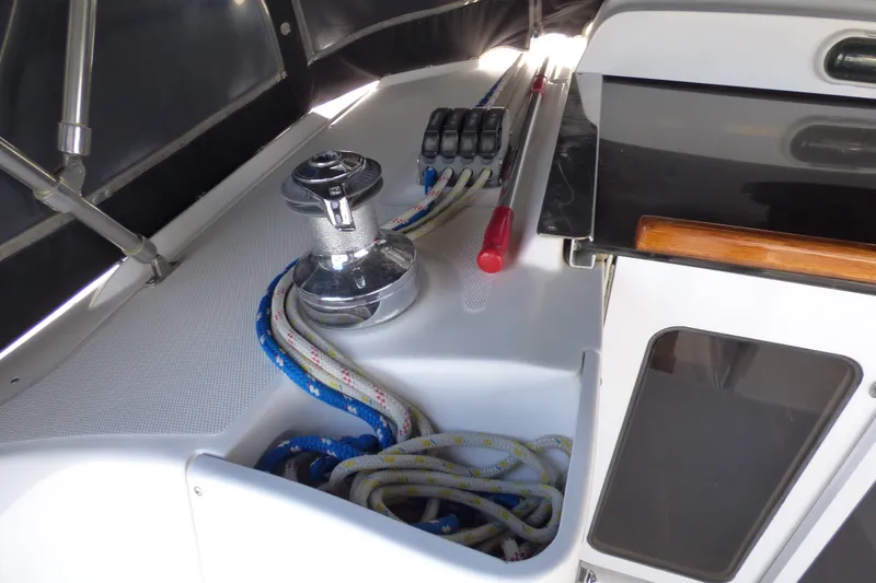 Port Cabin Top Winch