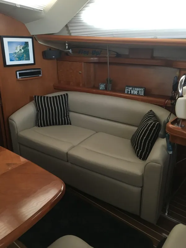 2006 Hunter 41 Deck Salon