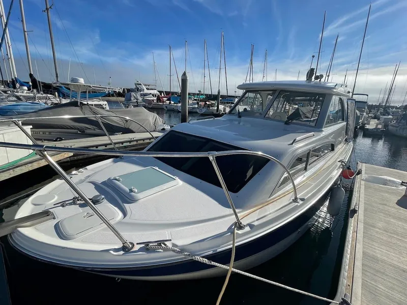2008 Bayliner Discovery 246