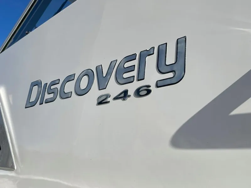 2008 Bayliner Discovery 246