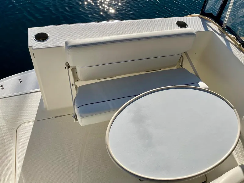 2008 Bayliner Discovery 246