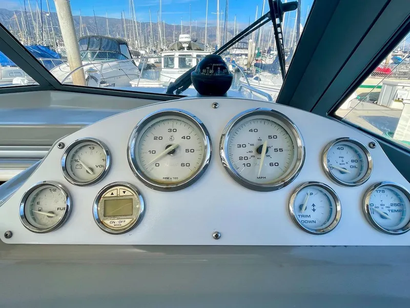 2008 Bayliner Discovery 246