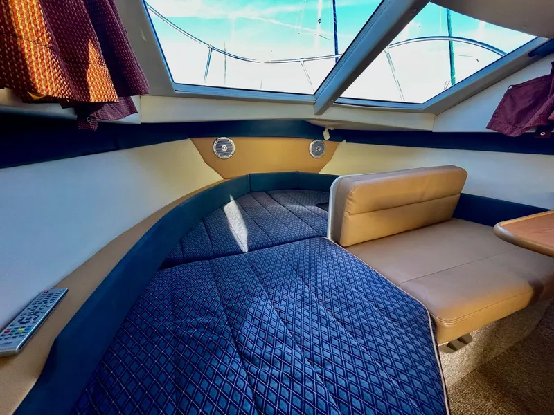 2008 Bayliner Discovery 246