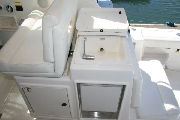 2000 Tiara Yachts 3500 Open