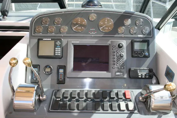 2000 Tiara Yachts 3500 Open