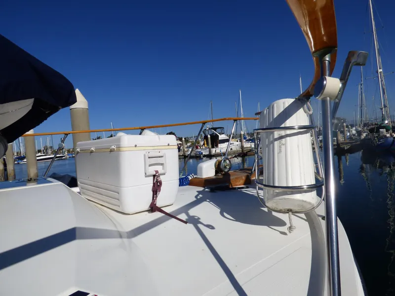 1976 Uniflite 42 SportFisher