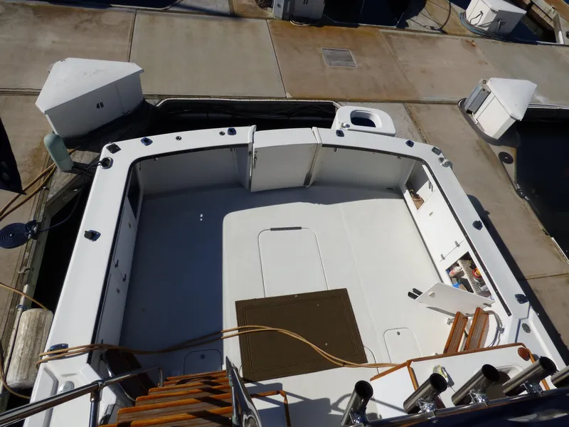 1976 Uniflite 42 SportFisher